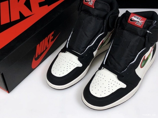 - Star 555088 'A High 015 OG Retro Air Is Born' Jordan 1 0530